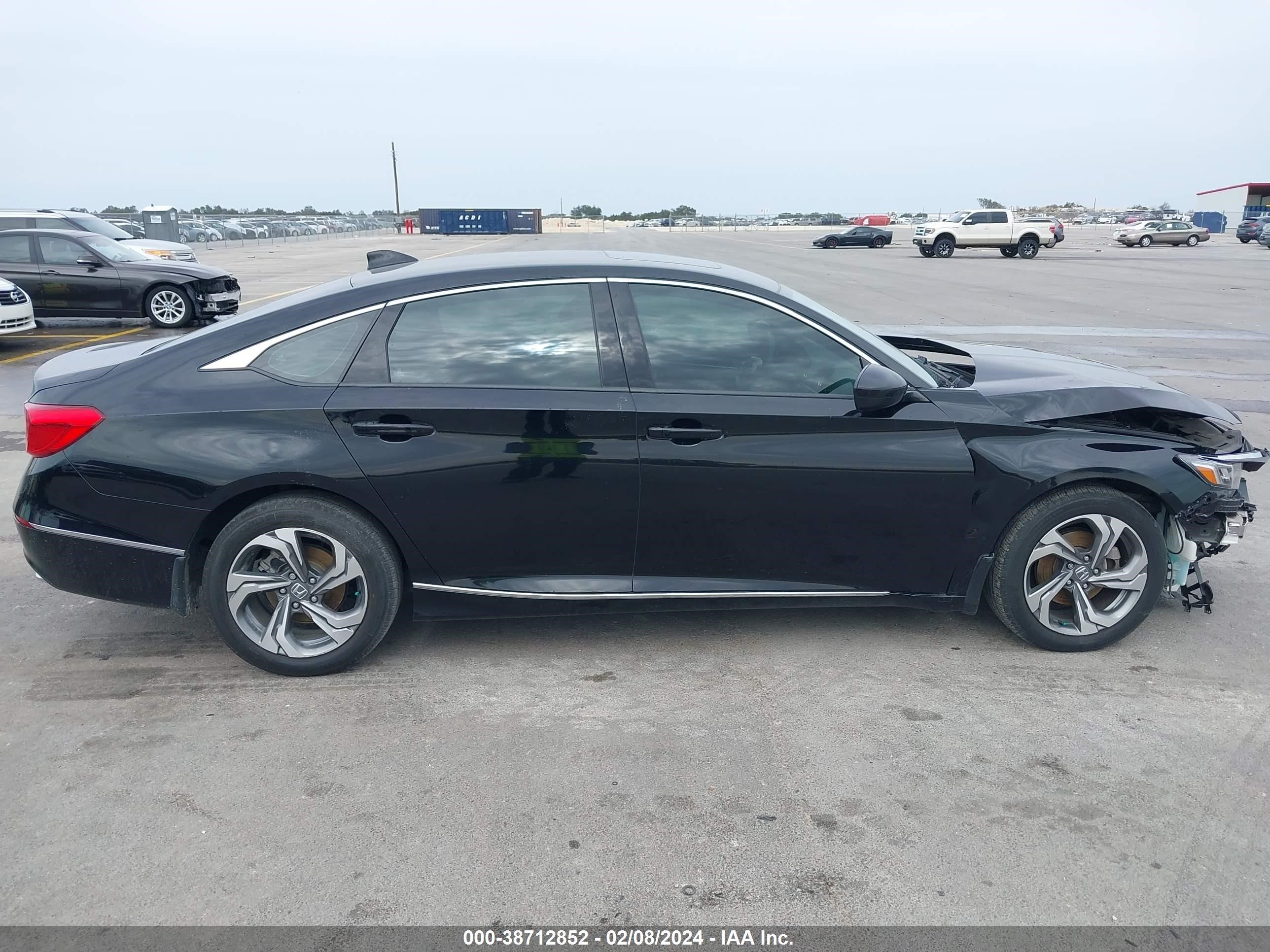 Photo 12 VIN: 1HGCV1F48LA138089 - HONDA ACCORD 