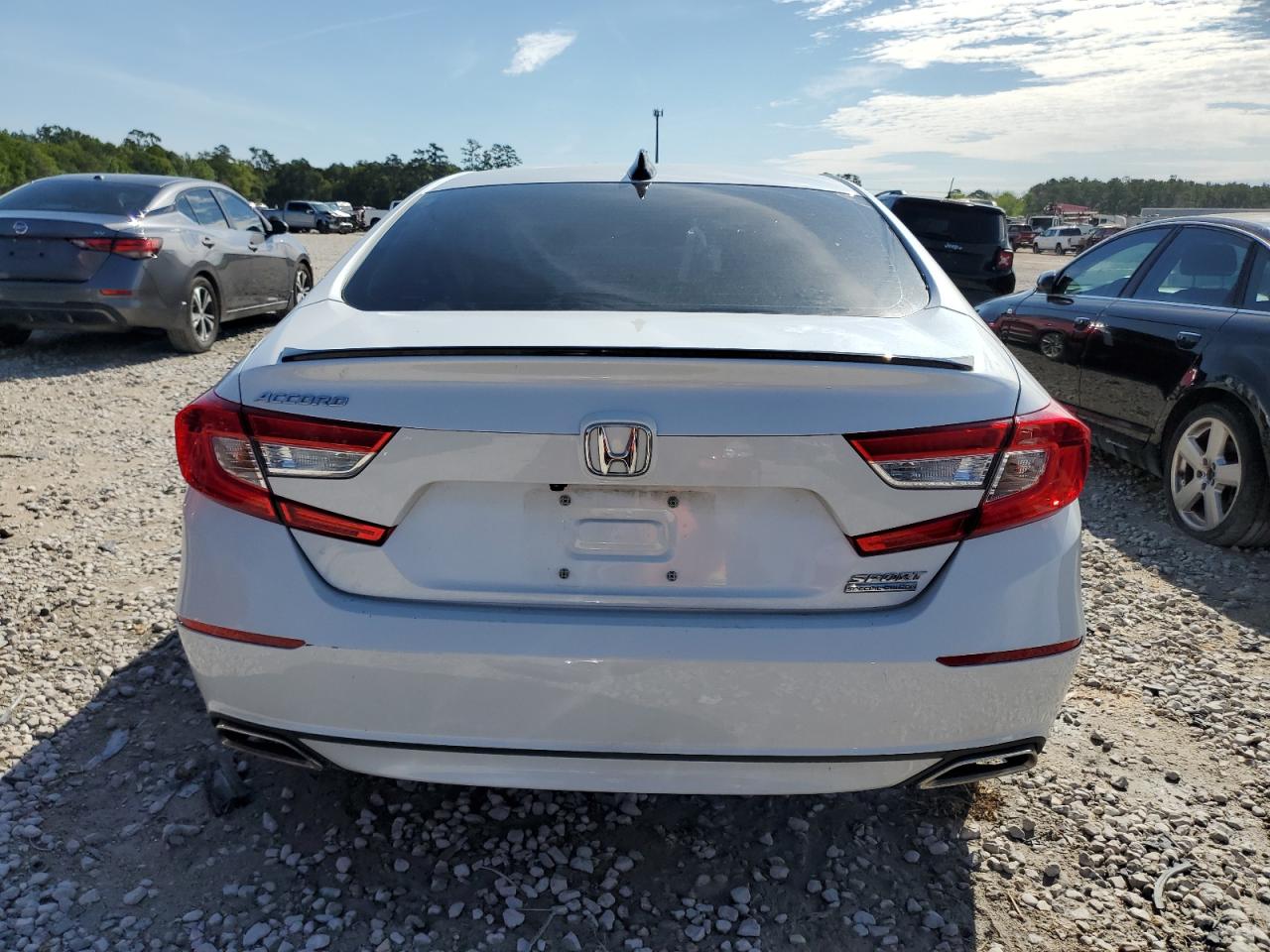 Photo 5 VIN: 1HGCV1F48NA019199 - HONDA ACCORD 