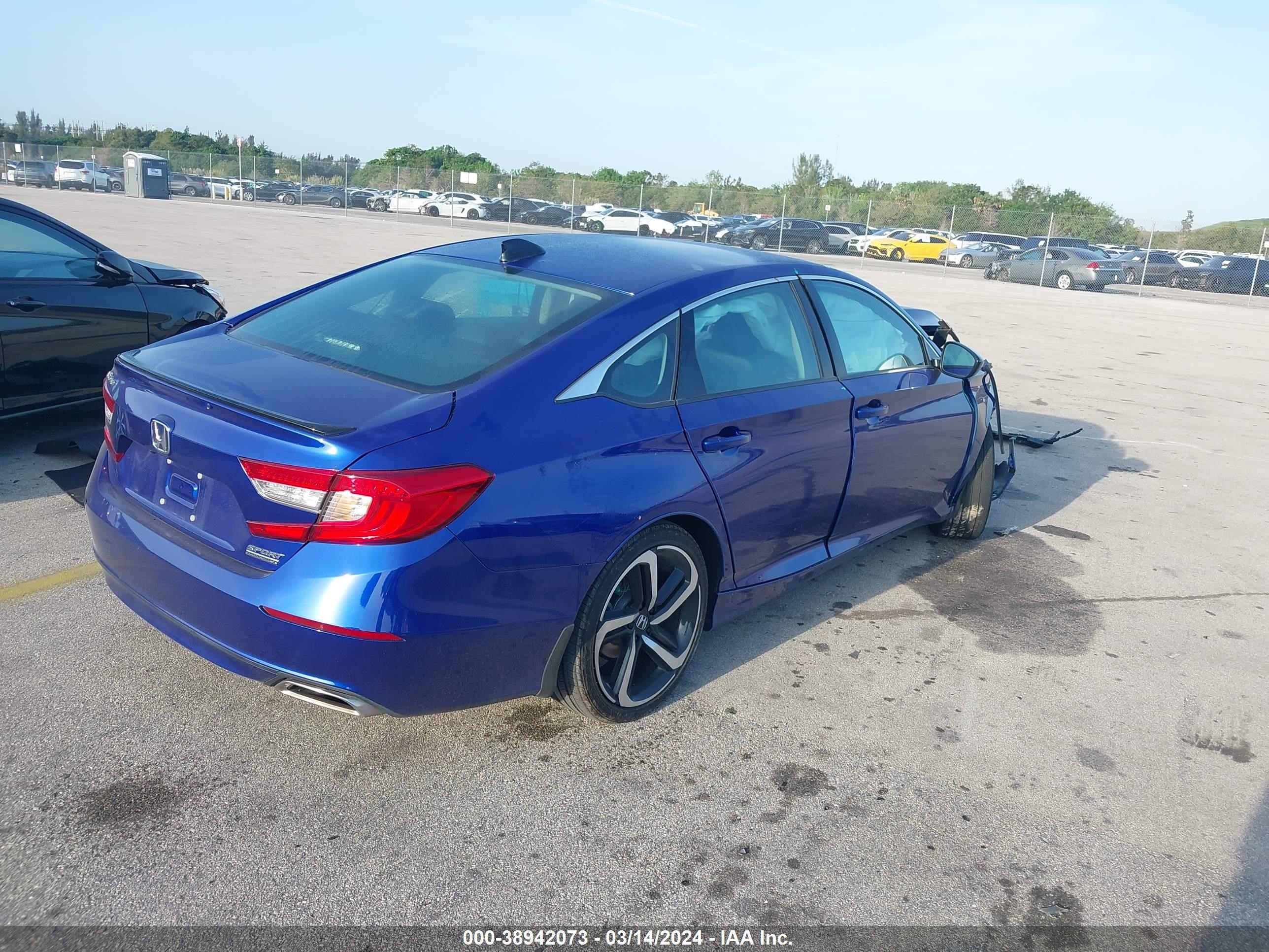 Photo 3 VIN: 1HGCV1F48NA094789 - HONDA ACCORD 