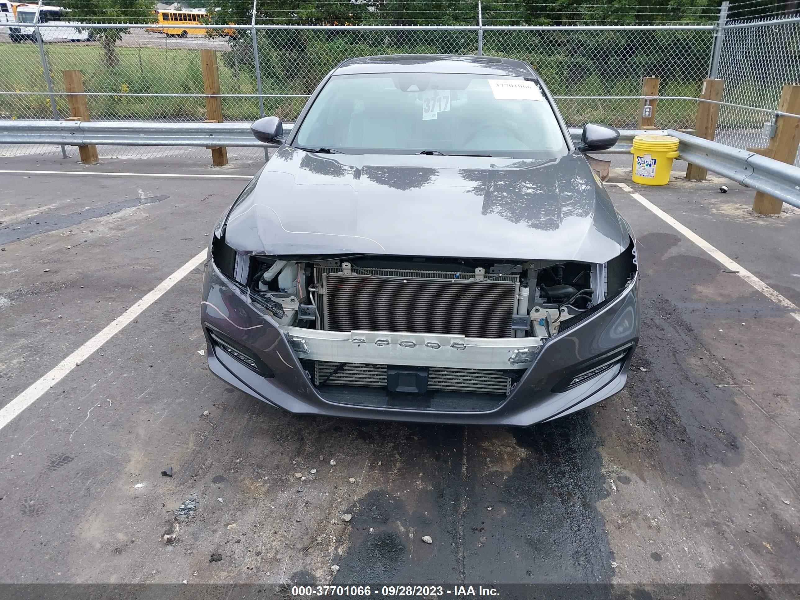 Photo 12 VIN: 1HGCV1F49LA026501 - HONDA ACCORD 