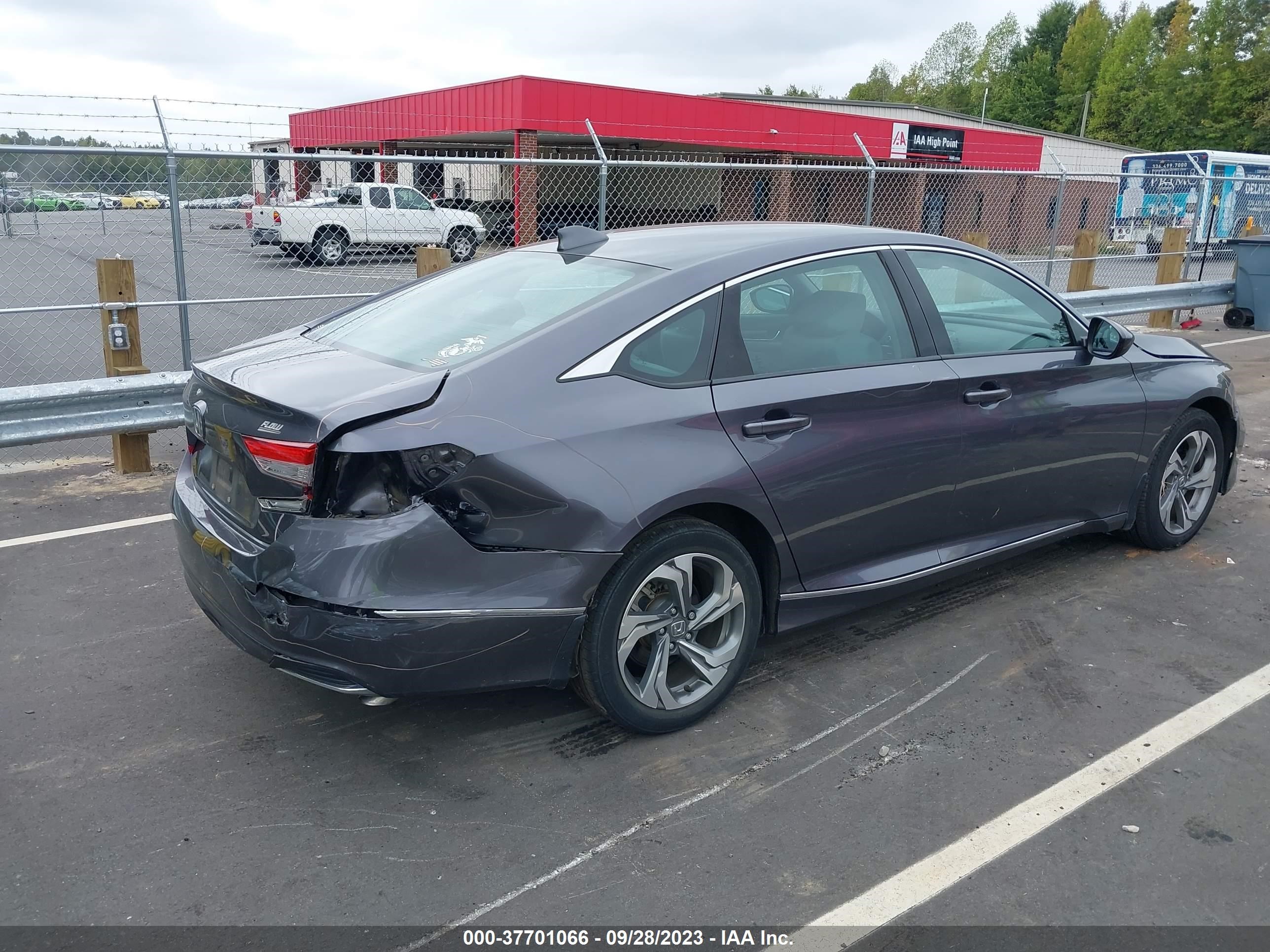 Photo 3 VIN: 1HGCV1F49LA026501 - HONDA ACCORD 