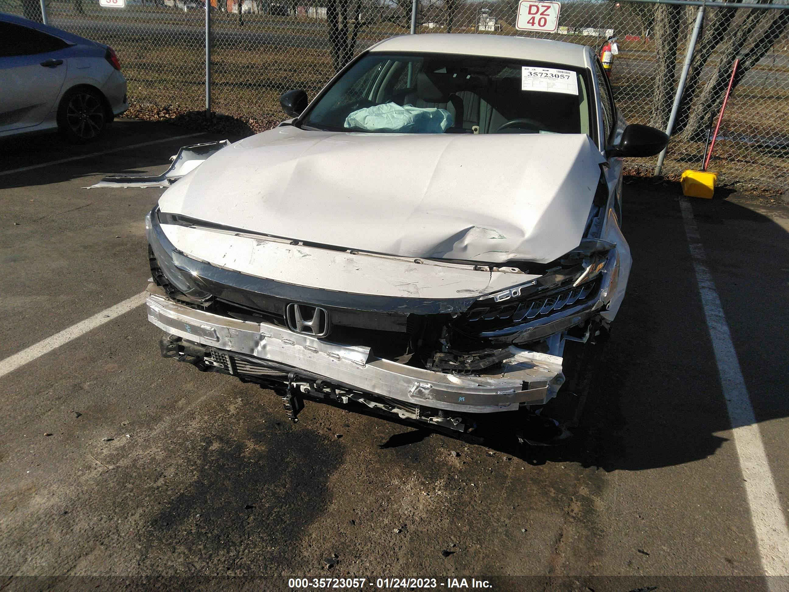 Photo 5 VIN: 1HGCV1F49MA007125 - HONDA ACCORD 