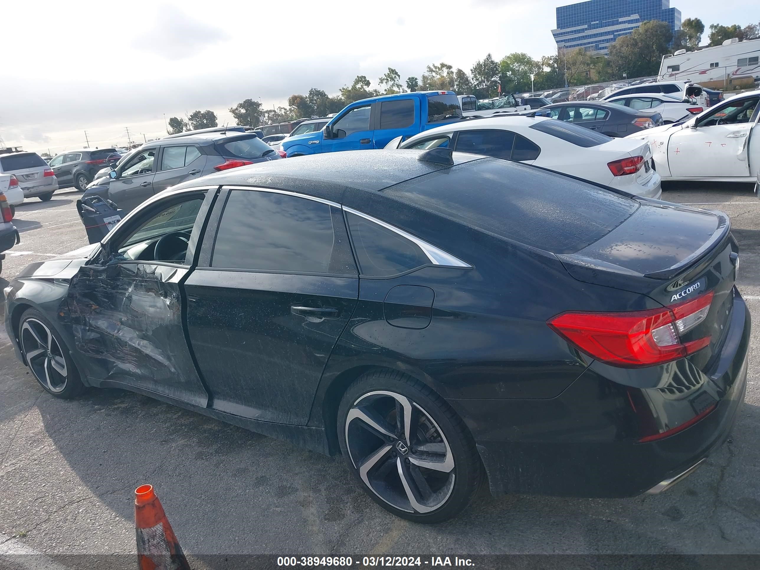 Photo 13 VIN: 1HGCV1F49MA095741 - HONDA ACCORD 