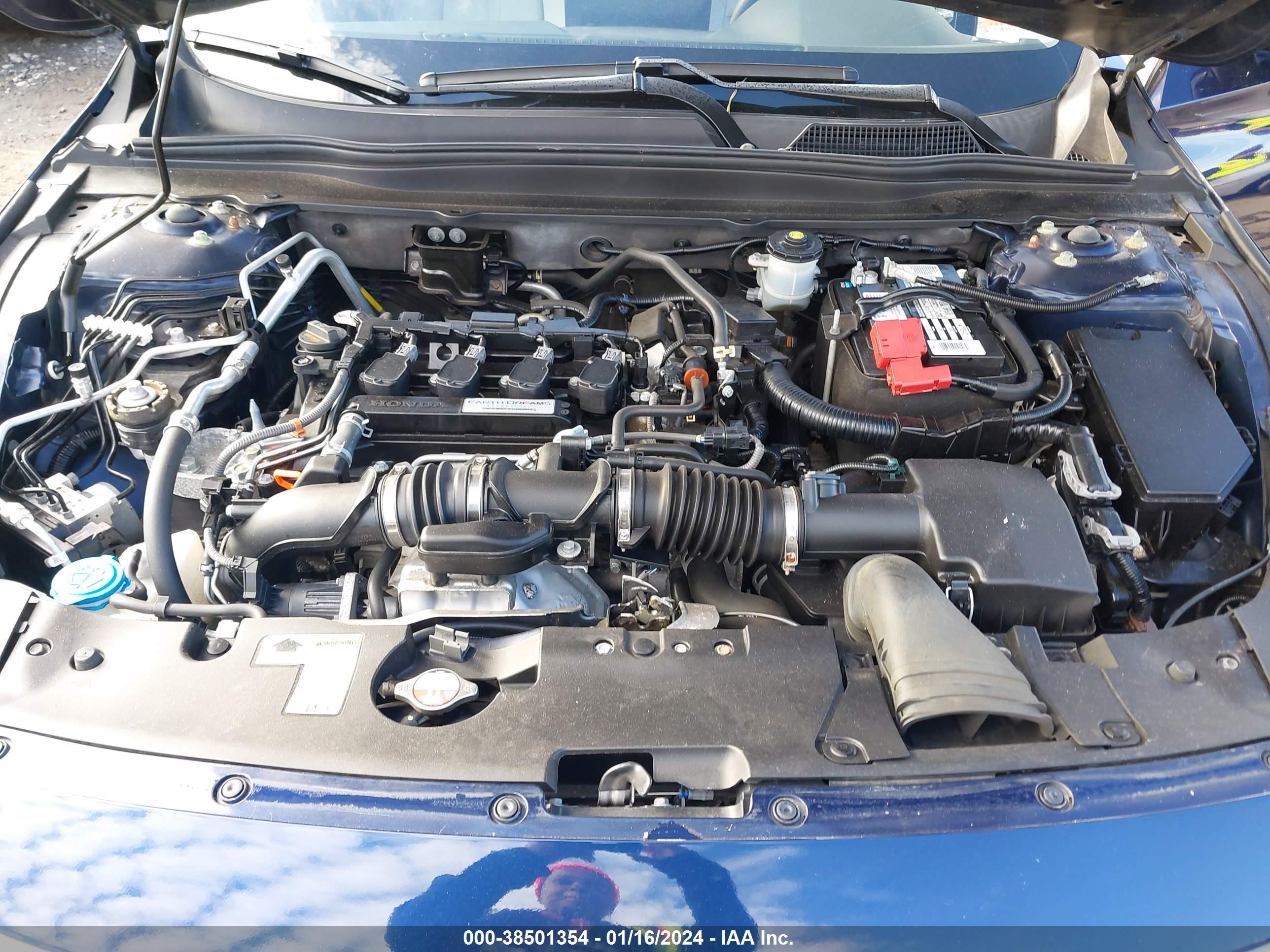 Photo 9 VIN: 1HGCV1F4XJA044308 - HONDA ACCORD 