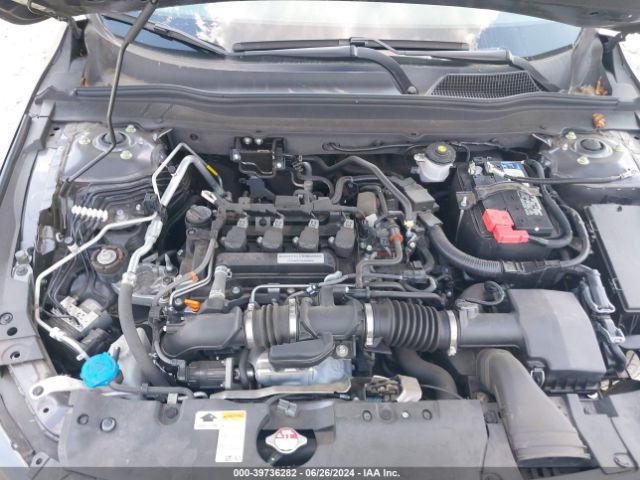 Photo 9 VIN: 1HGCV1F4XJA056040 - HONDA ACCORD 