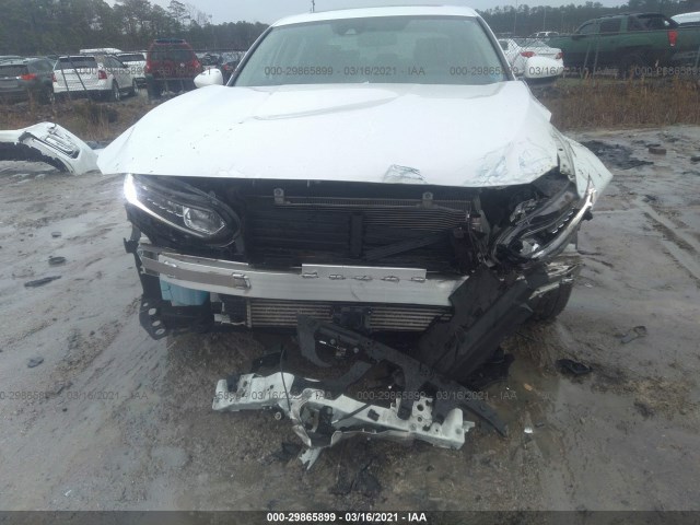 Photo 5 VIN: 1HGCV1F4XJA063246 - HONDA ACCORD SEDAN 