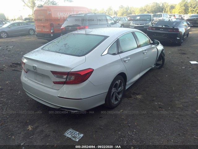 Photo 3 VIN: 1HGCV1F4XJA071010 - HONDA ACCORD SEDAN 