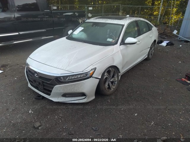 Photo 5 VIN: 1HGCV1F4XJA071010 - HONDA ACCORD SEDAN 