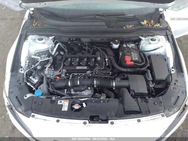 Photo 9 VIN: 1HGCV1F4XJA071010 - HONDA ACCORD SEDAN 