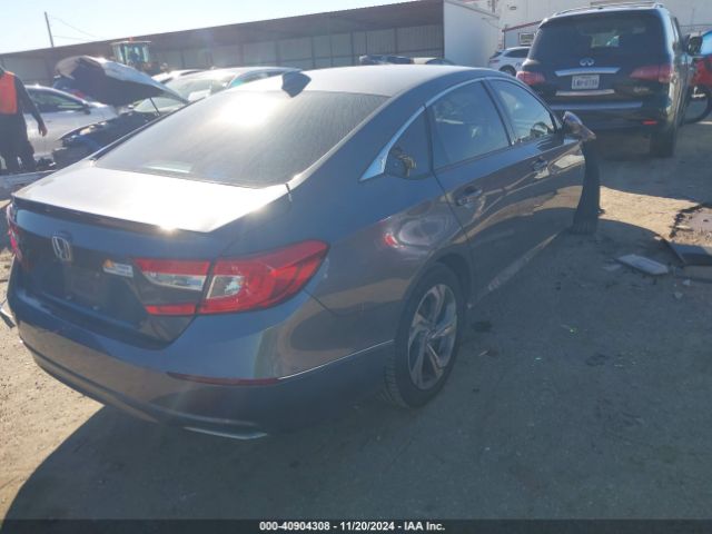 Photo 3 VIN: 1HGCV1F4XJA087417 - HONDA ACCORD 