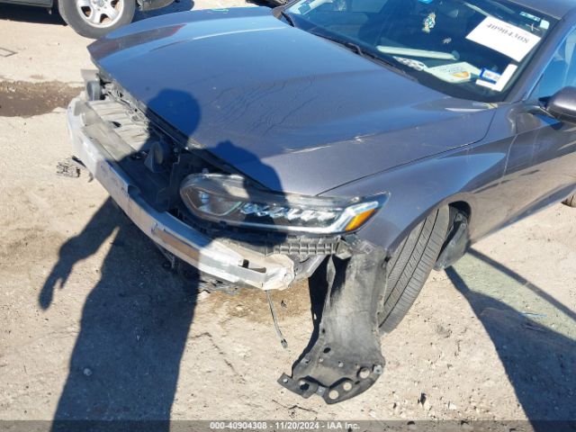 Photo 5 VIN: 1HGCV1F4XJA087417 - HONDA ACCORD 