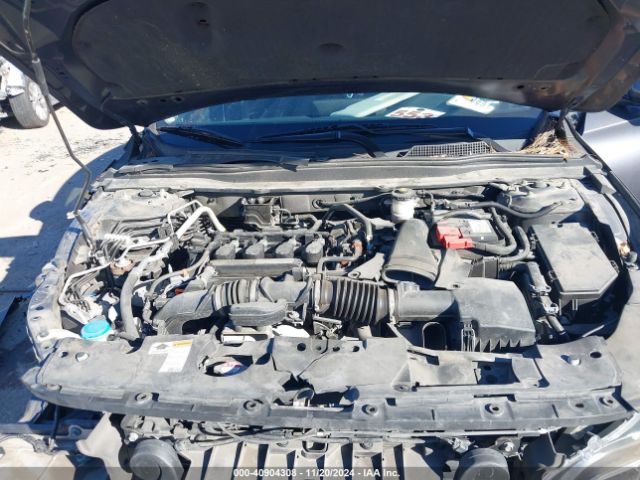 Photo 9 VIN: 1HGCV1F4XJA087417 - HONDA ACCORD 