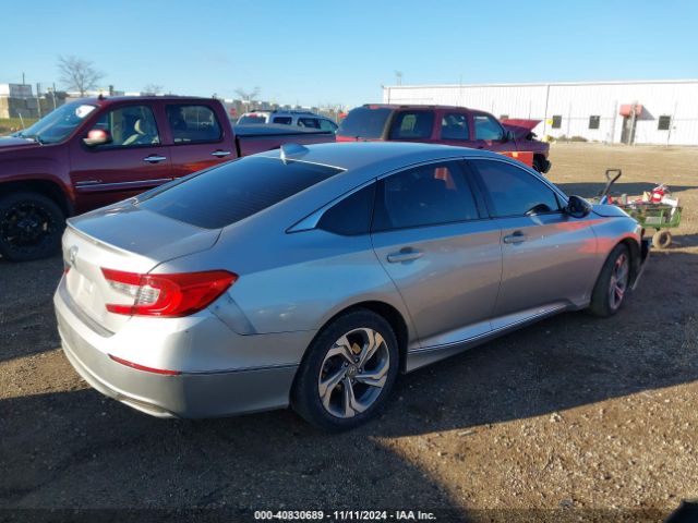 Photo 3 VIN: 1HGCV1F4XJA164948 - HONDA ACCORD 