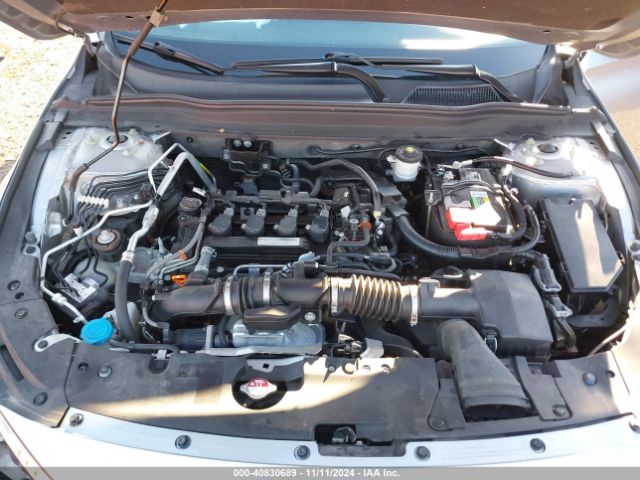 Photo 9 VIN: 1HGCV1F4XJA164948 - HONDA ACCORD 