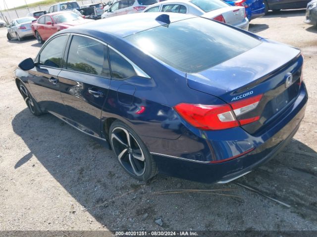 Photo 2 VIN: 1HGCV1F4XJA237588 - HONDA ACCORD 