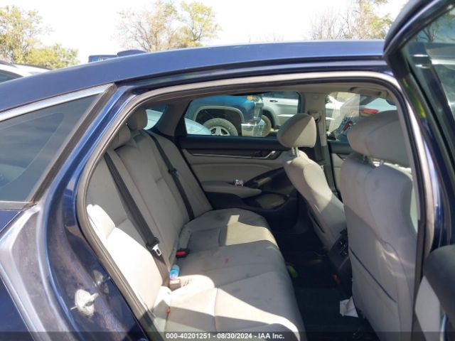 Photo 7 VIN: 1HGCV1F4XJA237588 - HONDA ACCORD 