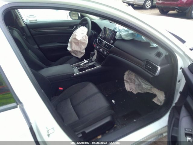 Photo 4 VIN: 1HGCV1F4XKA074913 - HONDA ACCORD SEDAN 