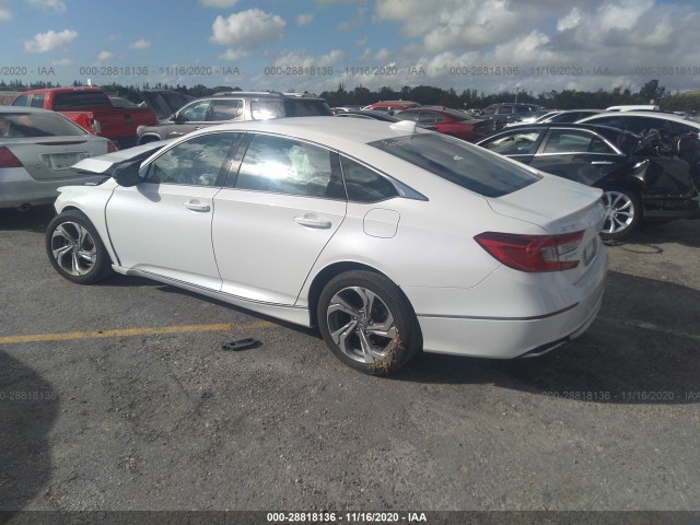 Photo 2 VIN: 1HGCV1F4XLA087470 - HONDA ACCORD SEDAN 