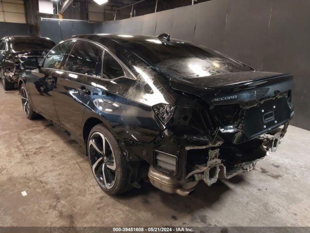 Photo 2 VIN: 1HGCV1F4XNA077668 - HONDA ACCORD 