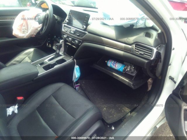 Photo 4 VIN: 1HGCV1F50JA110972 - HONDA ACCORD SEDAN 