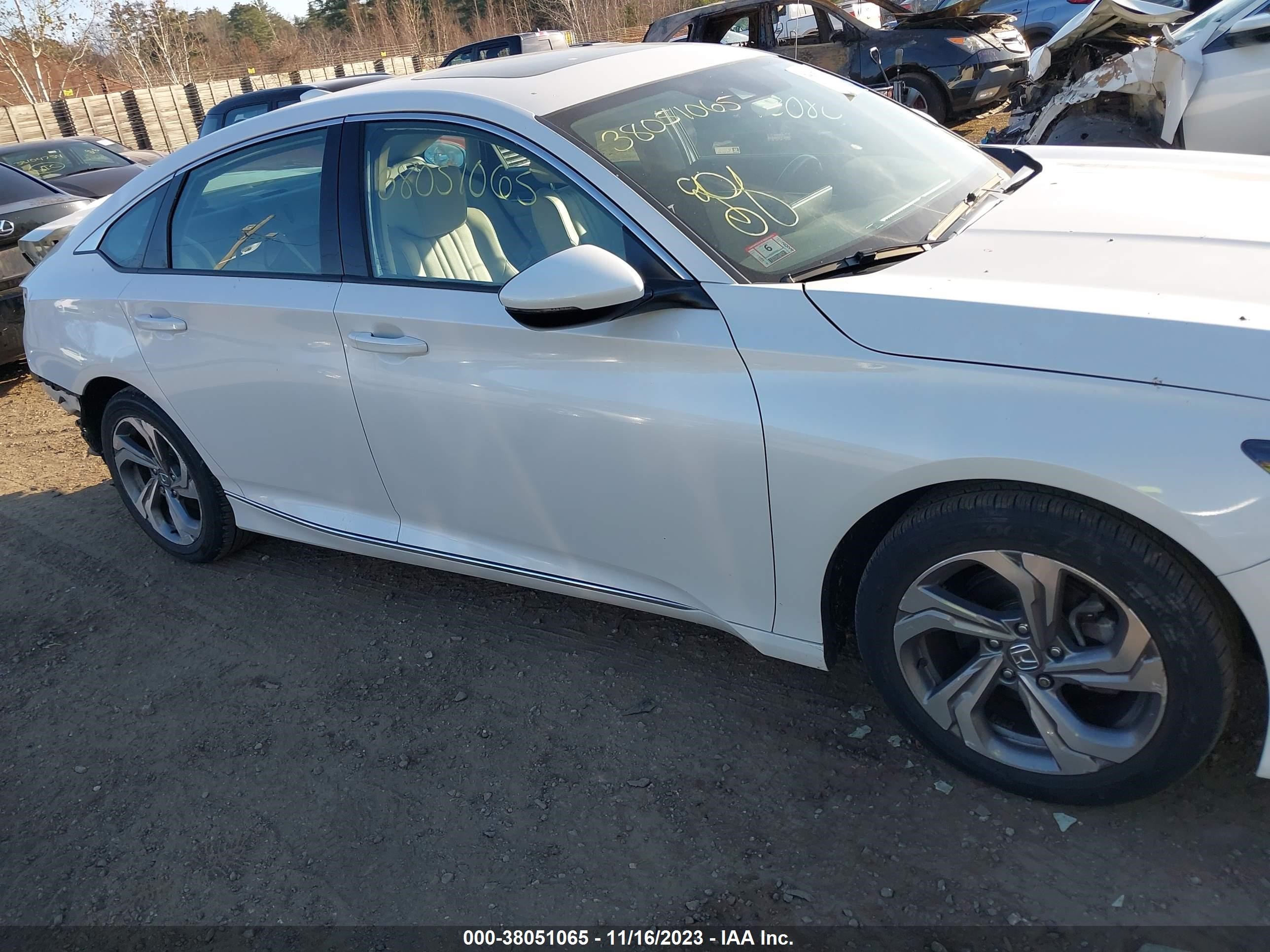 Photo 12 VIN: 1HGCV1F50KA007018 - HONDA ACCORD 