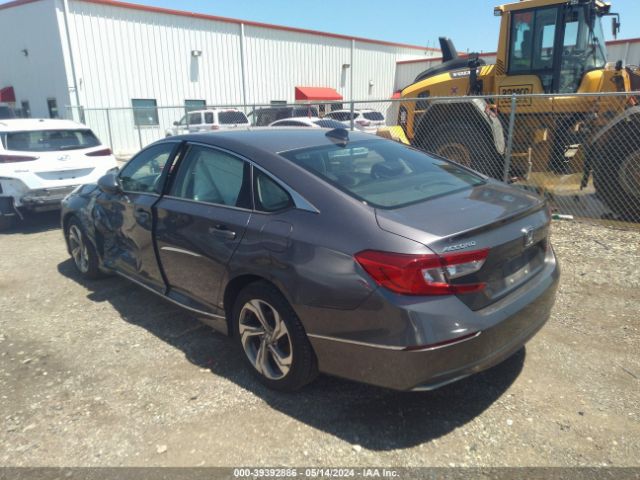 Photo 2 VIN: 1HGCV1F51JA045257 - HONDA ACCORD 