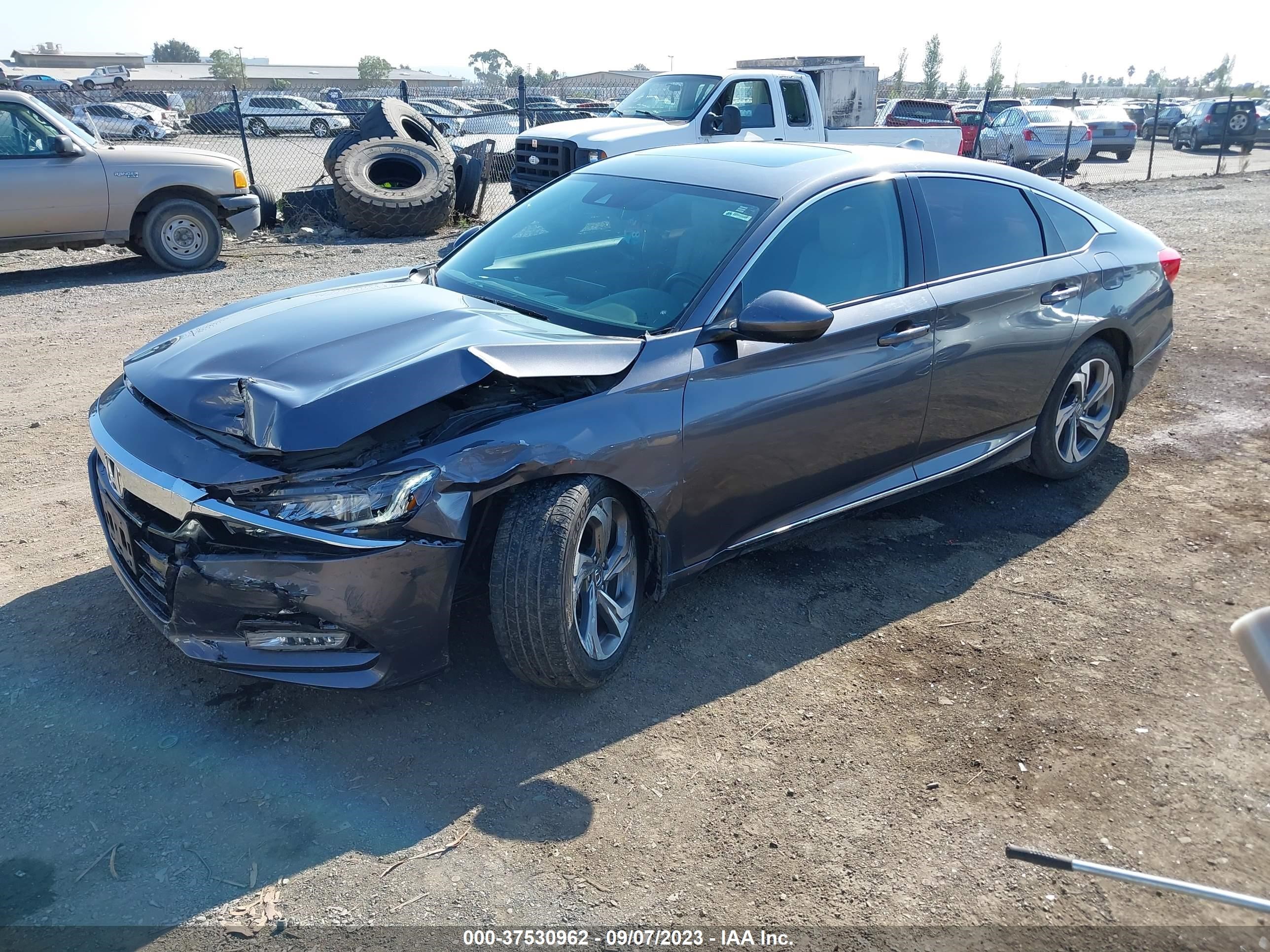 Photo 1 VIN: 1HGCV1F51JA153071 - HONDA ACCORD 