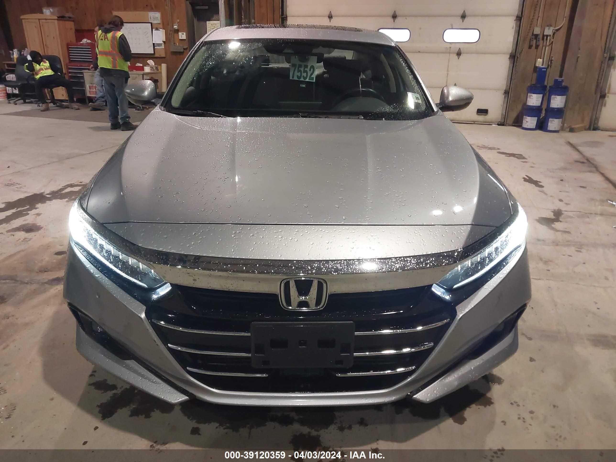 Photo 11 VIN: 1HGCV1F51MA124867 - HONDA ACCORD 