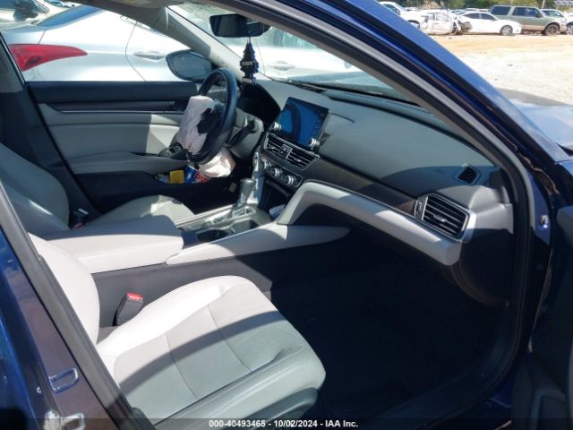 Photo 4 VIN: 1HGCV1F52JA037734 - HONDA ACCORD 