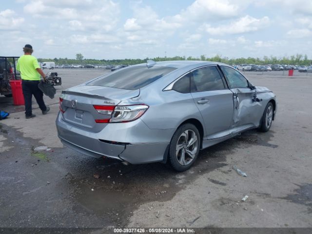 Photo 3 VIN: 1HGCV1F52JA076050 - HONDA ACCORD 