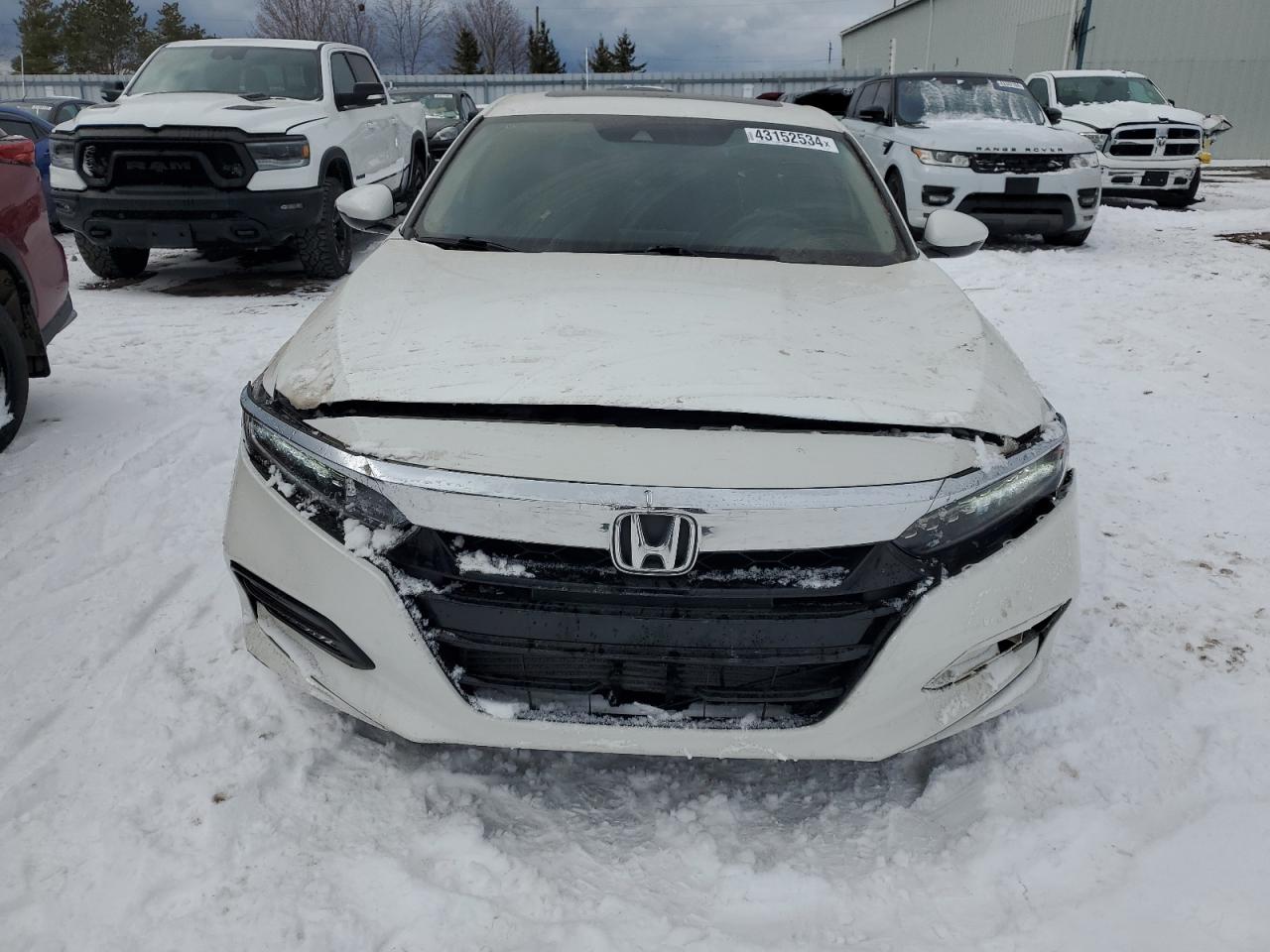 Photo 4 VIN: 1HGCV1F52JA810945 - HONDA ACCORD 