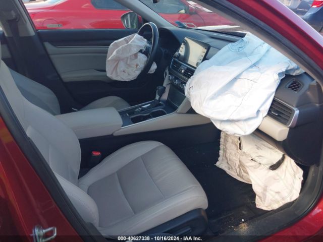 Photo 4 VIN: 1HGCV1F52KA066703 - HONDA ACCORD 