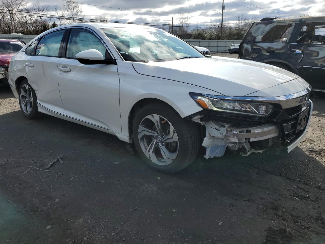 Photo 3 VIN: 1HGCV1F53JA034227 - HONDA ACCORD 