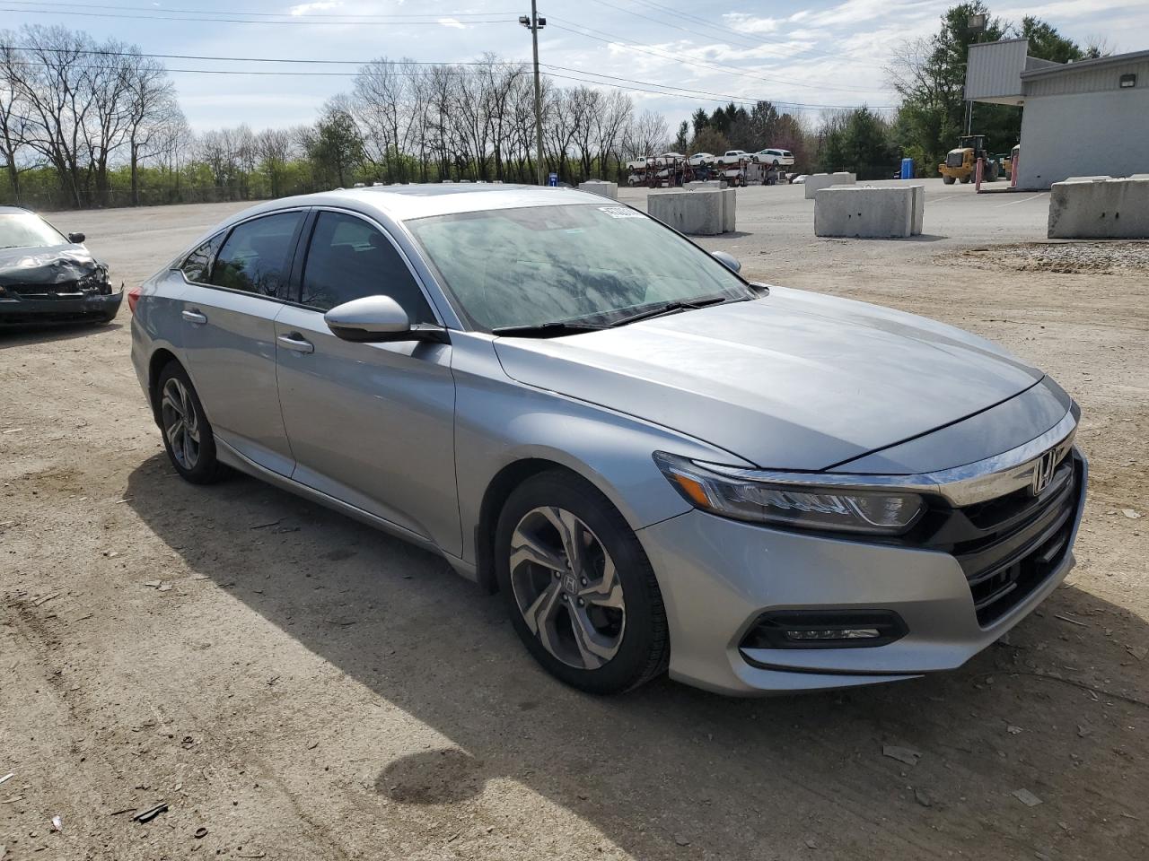 Photo 3 VIN: 1HGCV1F53JA090037 - HONDA ACCORD 