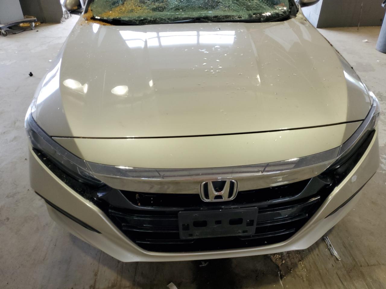 Photo 10 VIN: 1HGCV1F53KA110210 - HONDA ACCORD 