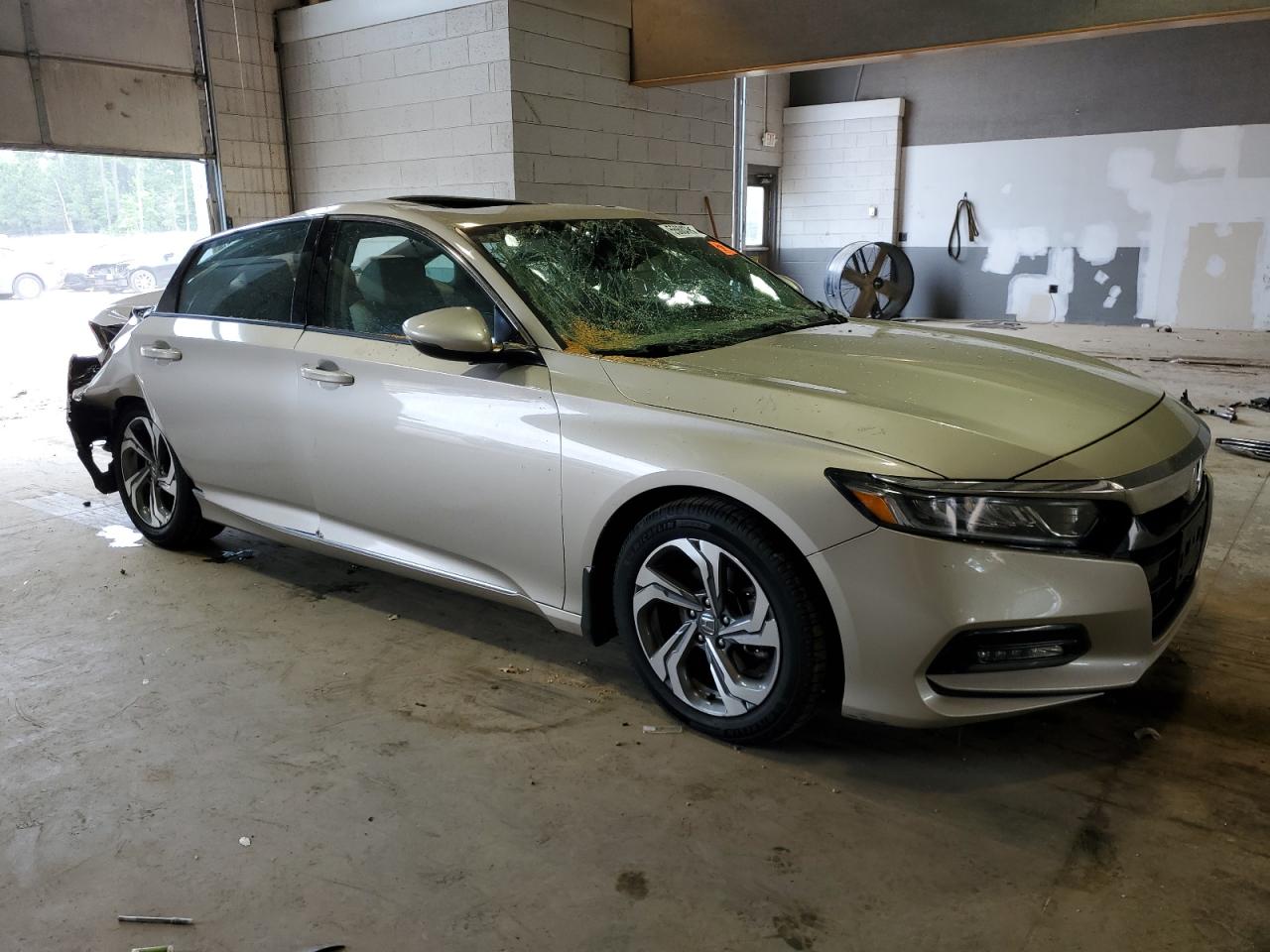 Photo 3 VIN: 1HGCV1F53KA110210 - HONDA ACCORD 