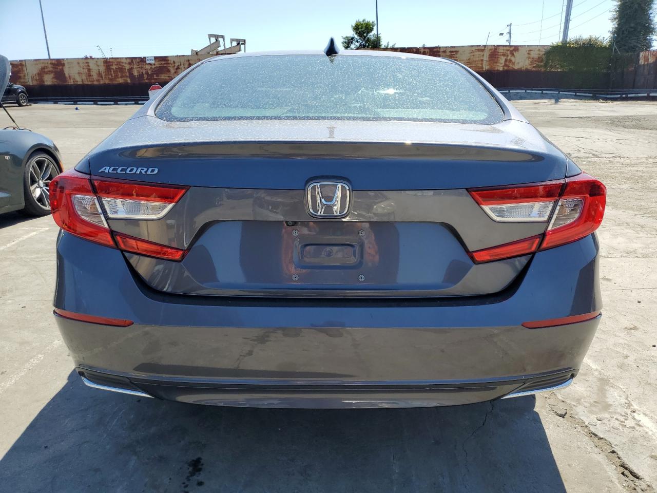 Photo 5 VIN: 1HGCV1F54JA055748 - HONDA ACCORD 