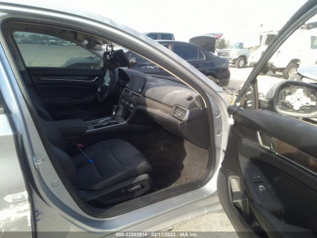 Photo 4 VIN: 1HGCV1F54JA117522 - HONDA ACCORD SEDAN 