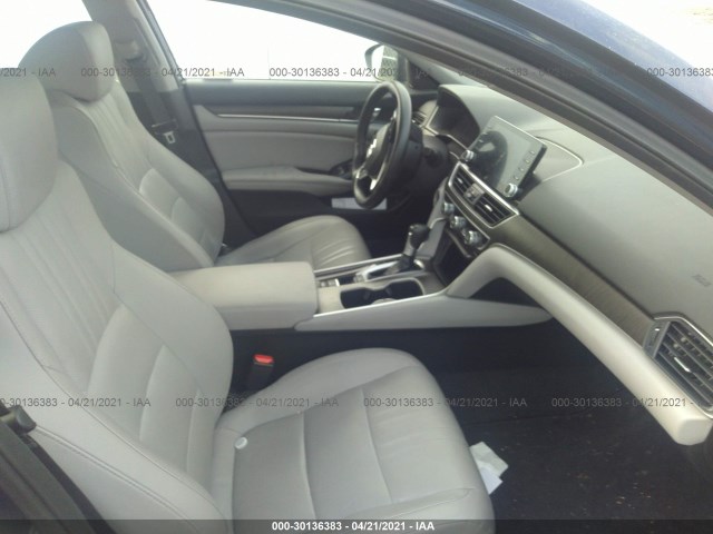 Photo 4 VIN: 1HGCV1F54JA206944 - HONDA ACCORD SEDAN 