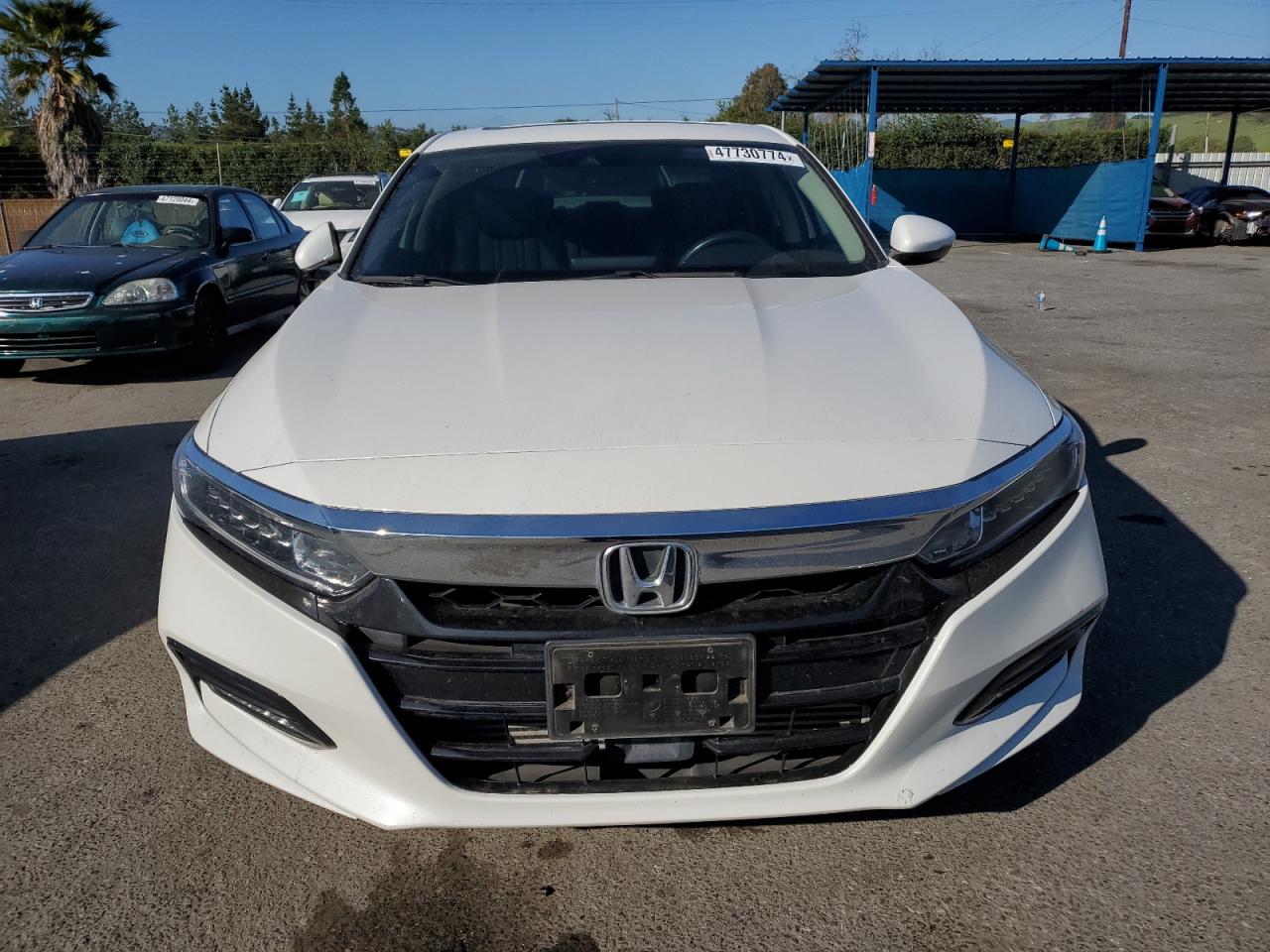 Photo 4 VIN: 1HGCV1F54LA008657 - HONDA ACCORD 