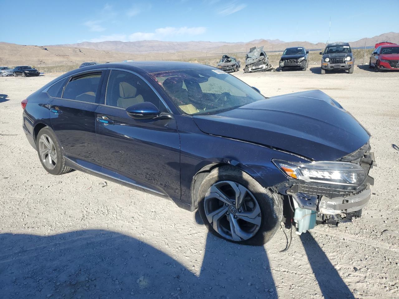 Photo 3 VIN: 1HGCV1F56JA037736 - HONDA ACCORD 