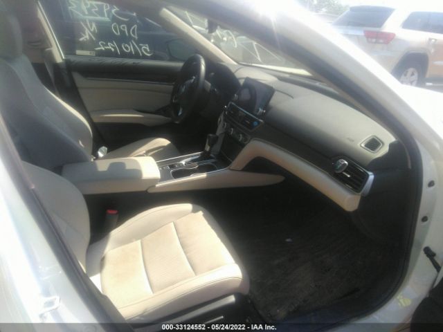 Photo 4 VIN: 1HGCV1F56MA064231 - HONDA ACCORD SEDAN 