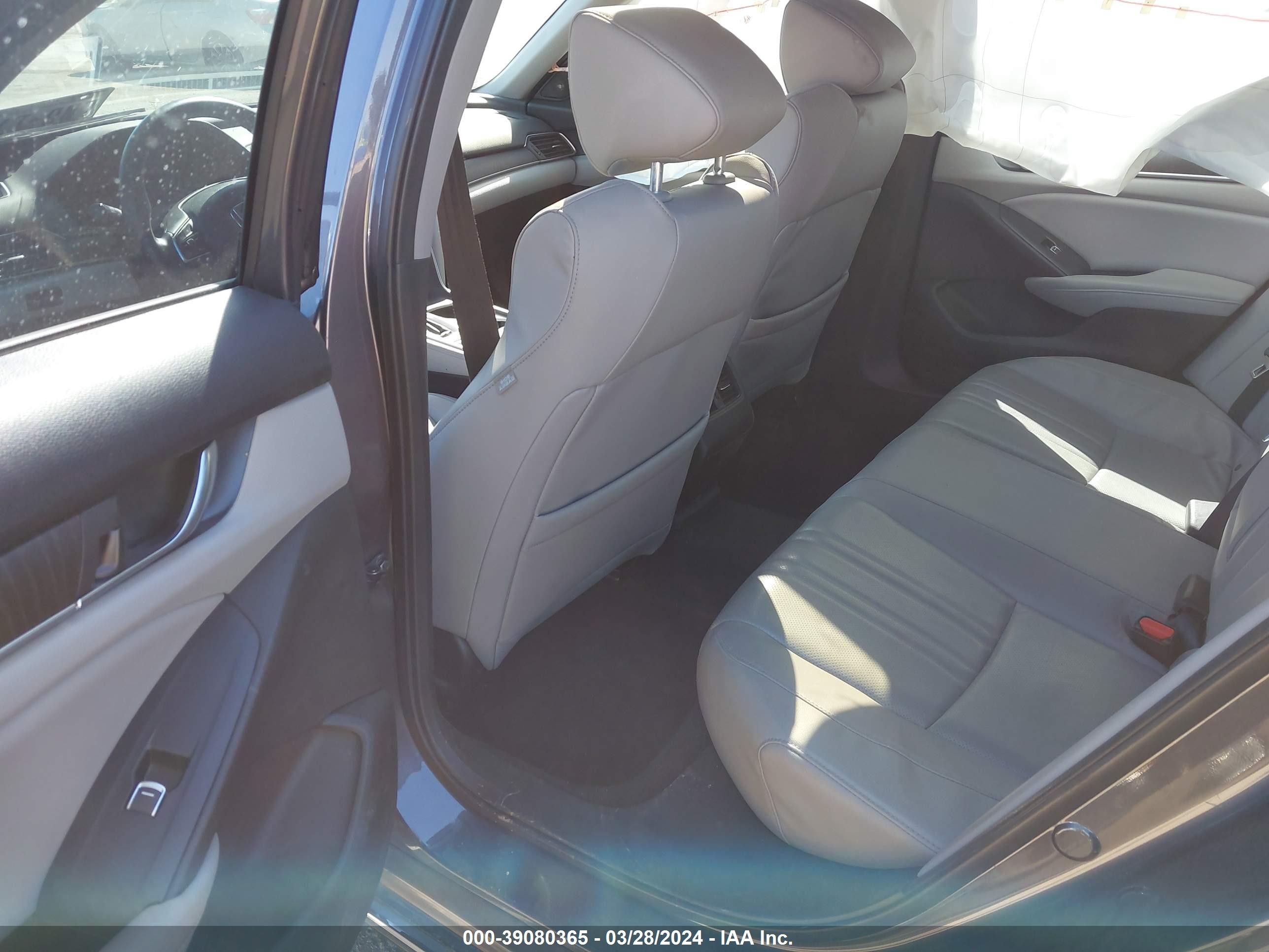 Photo 7 VIN: 1HGCV1F57JA110628 - HONDA ACCORD 