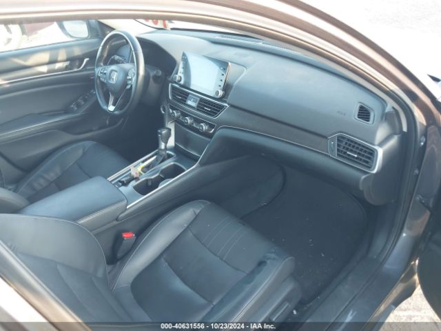 Photo 4 VIN: 1HGCV1F57JA140972 - HONDA ACCORD 