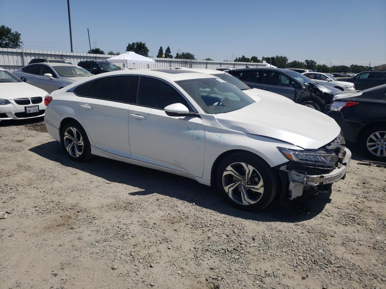 Photo 3 VIN: 1HGCV1F58JA172989 - HONDA ACCORD 