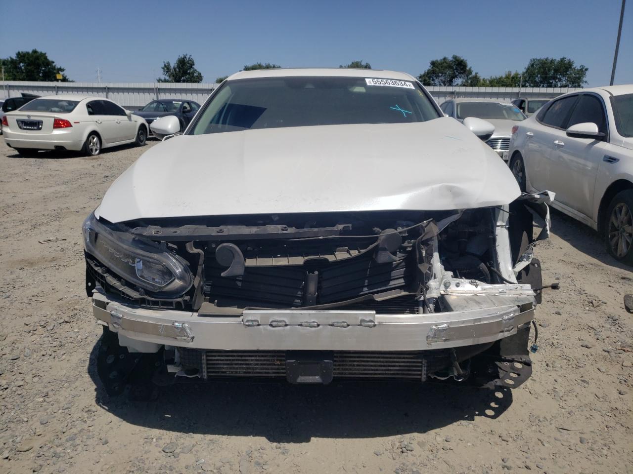 Photo 4 VIN: 1HGCV1F58JA172989 - HONDA ACCORD 