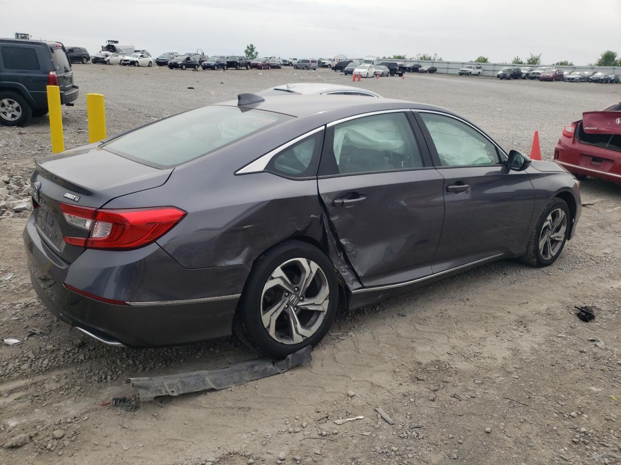 Photo 2 VIN: 1HGCV1F58KA146779 - HONDA ACCORD 