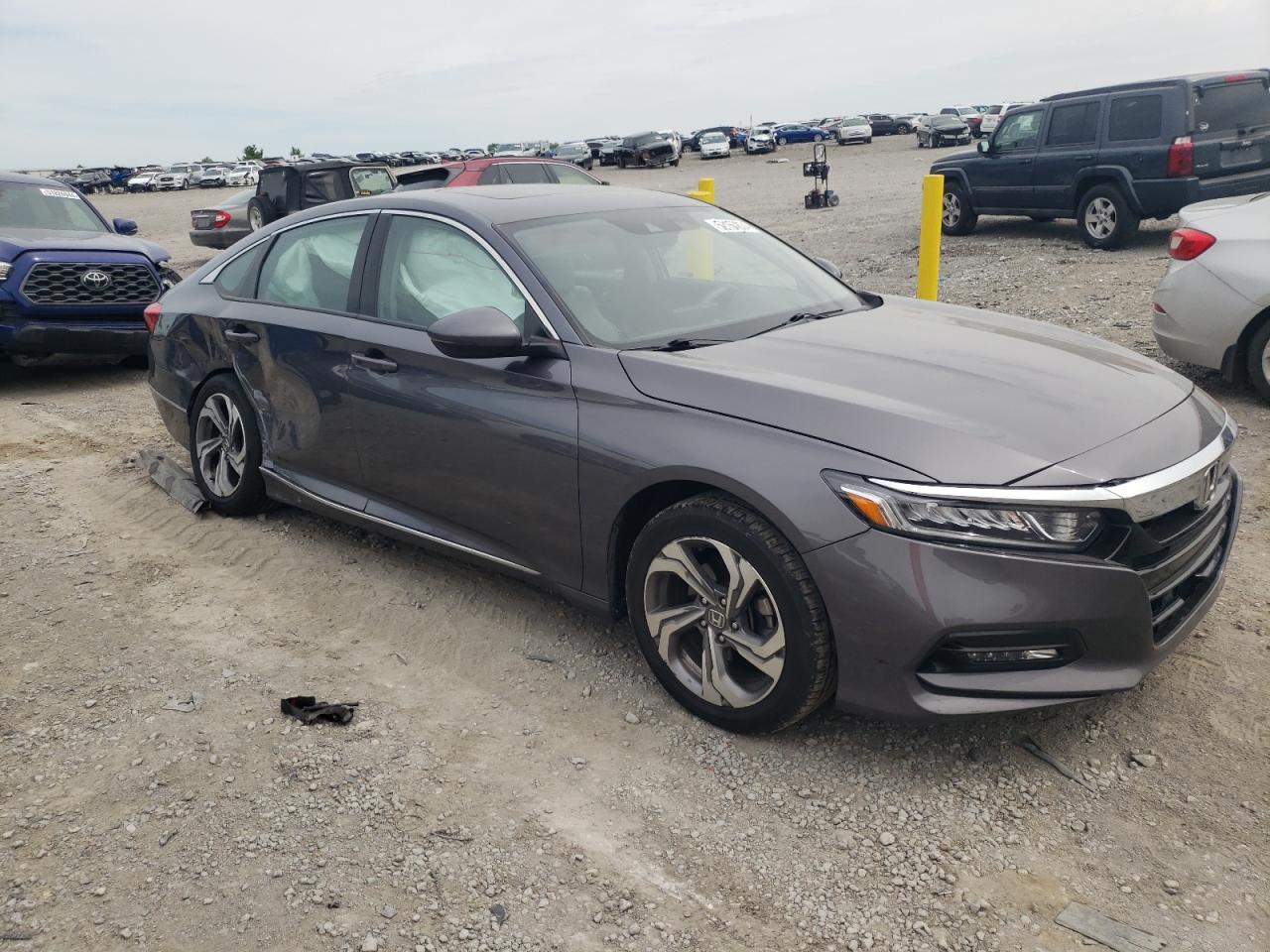 Photo 3 VIN: 1HGCV1F58KA146779 - HONDA ACCORD 