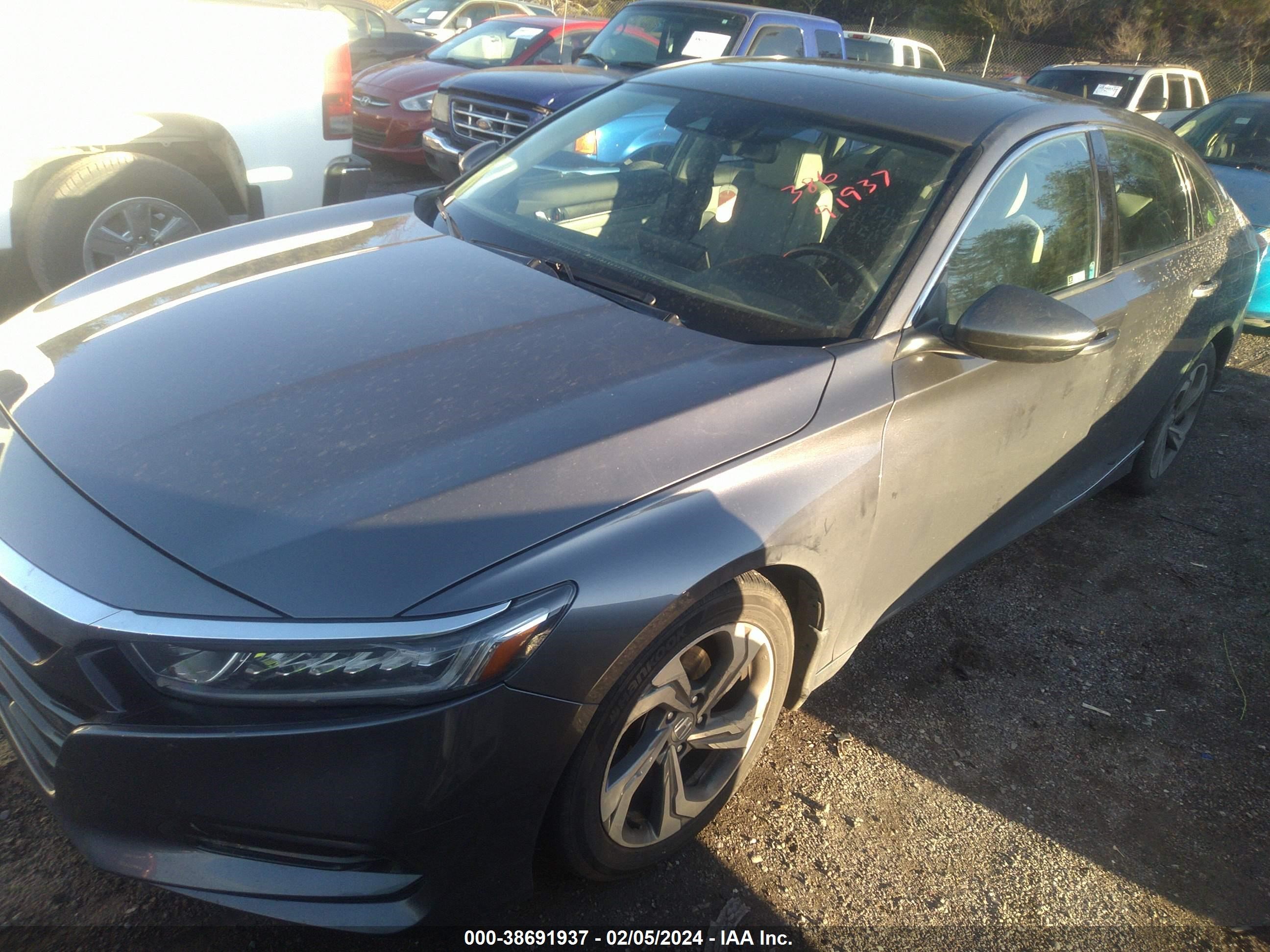 Photo 16 VIN: 1HGCV1F58LA097648 - HONDA ACCORD 