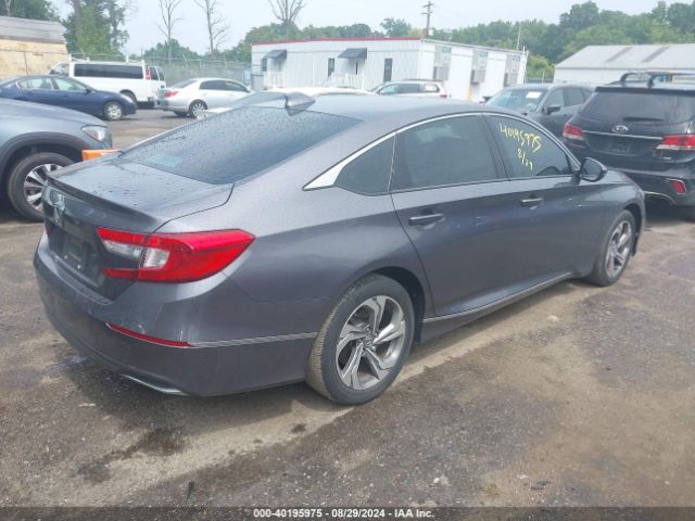 Photo 3 VIN: 1HGCV1F5XJA012256 - HONDA ACCORD 